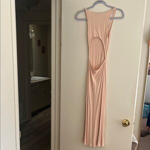 Chic Backless Peach Maxi Dress